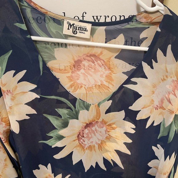 Show Me Your MuMu floral blouse - Picture 2 of 4